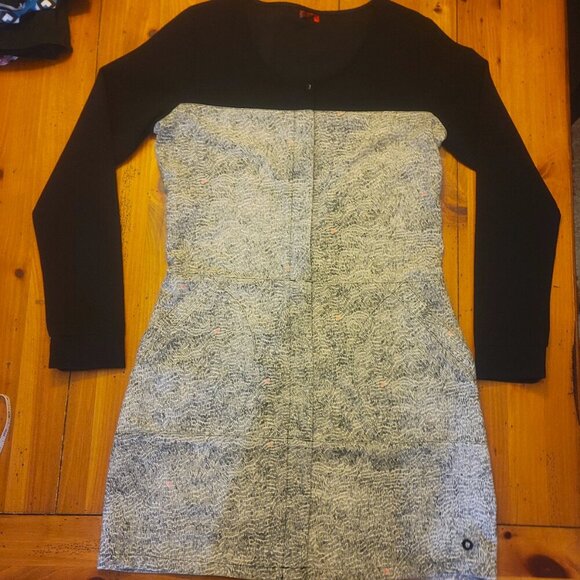 SKUNKFUNK Colorblock Black Upper/Gray w/Black Design Body Zip Front Dress - Sz 4 - Picture 9 of 15